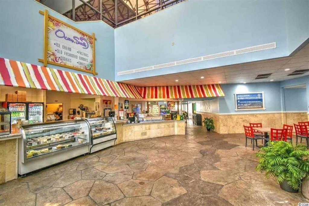 *Renovated Oceanfront Condo*Queen Beds*Pools*Hot Tubs*More*P220 Myrtle Beach Exterior foto
