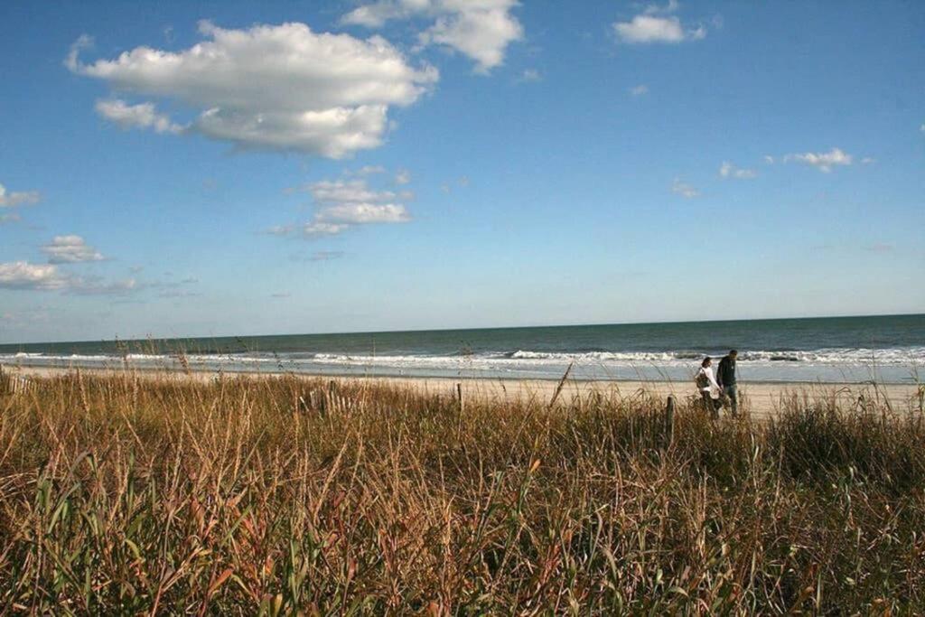 *Renovated Oceanfront Condo*Queen Beds*Pools*Hot Tubs*More*P220 Myrtle Beach Exterior foto